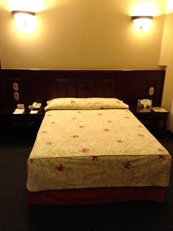 Hotel Real de Uruapan Uruapan  Habitación foto
